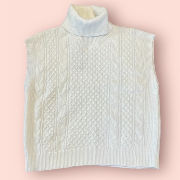 Oliver.O Cable Knit Sleeveless Turtleneck in White Size Small - Picture 1 of 6
